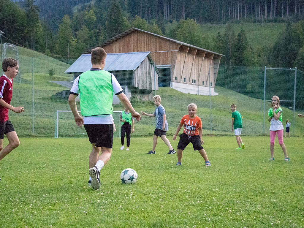 Fusßballspiel